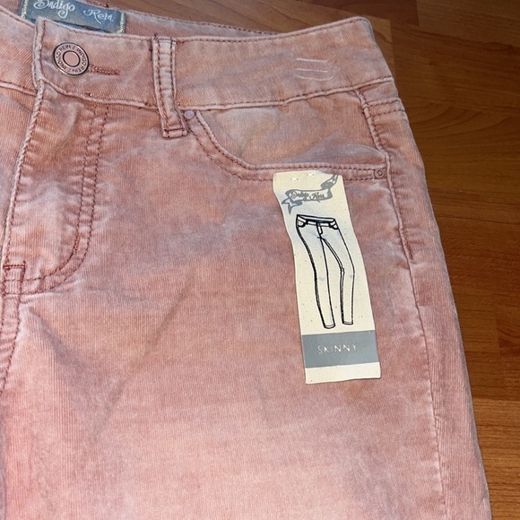Indigo Rein junior girls Color Flex midrise skinny corduroy pants Size 7 - Picture 5 of 13